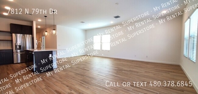 Building Photo - 7812 N 79th Dr