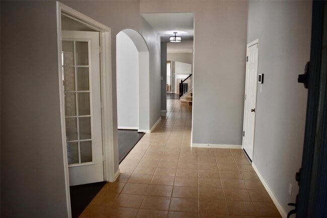 Building Photo - 21559 Kings Bend Dr