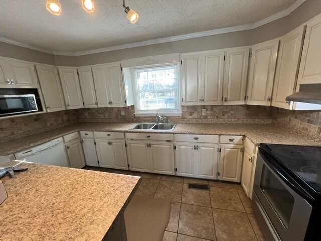 Building Photo - 4890 Highway 157