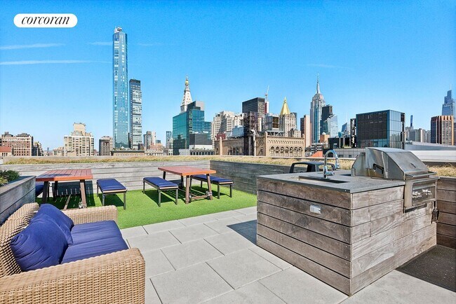 Building Photo - 160 E 22nd St