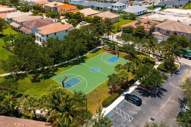 Building Photo - 5197 SW 183rd Ave