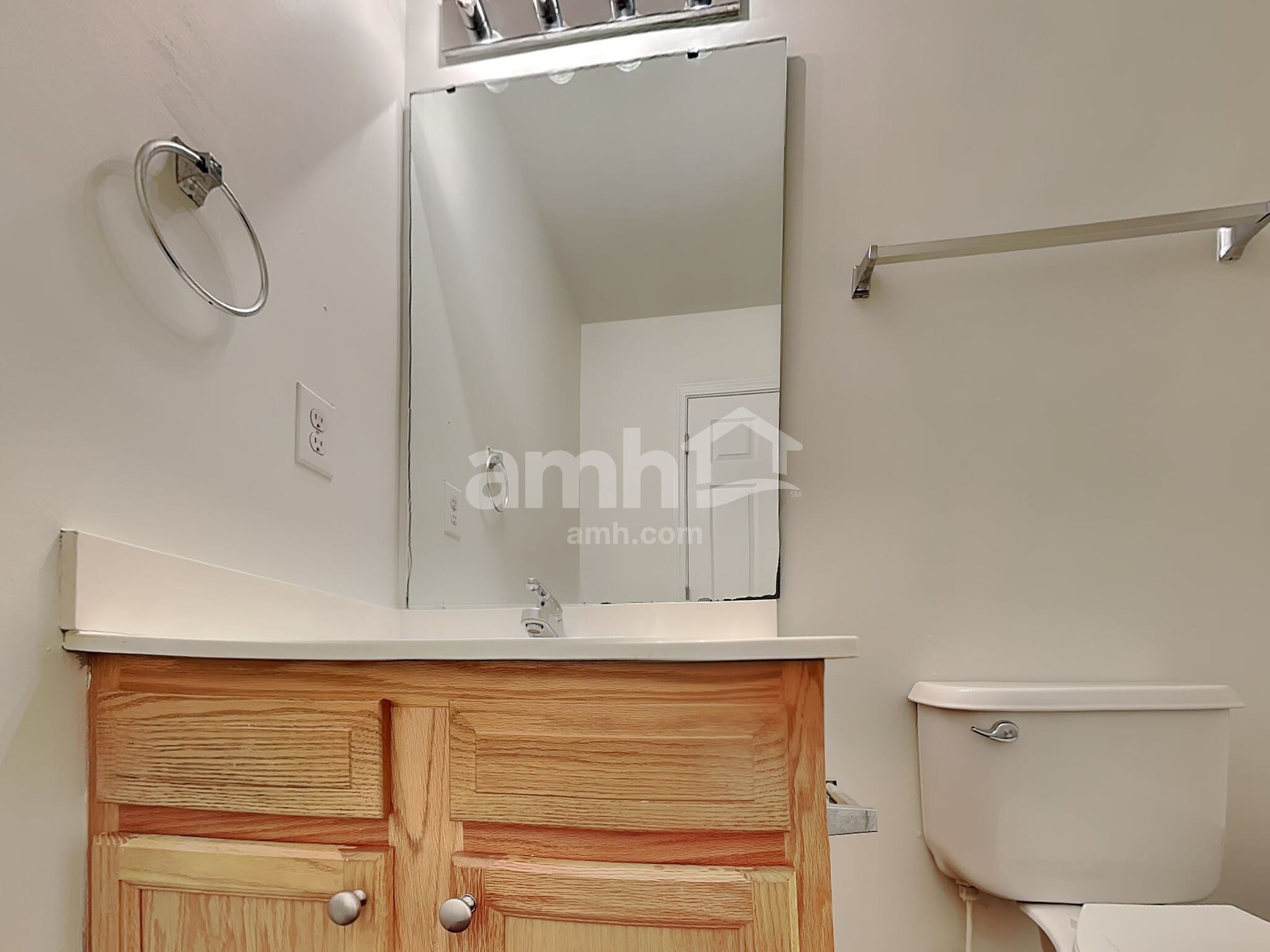 Building Photo - 71 Wolf Creek Ln