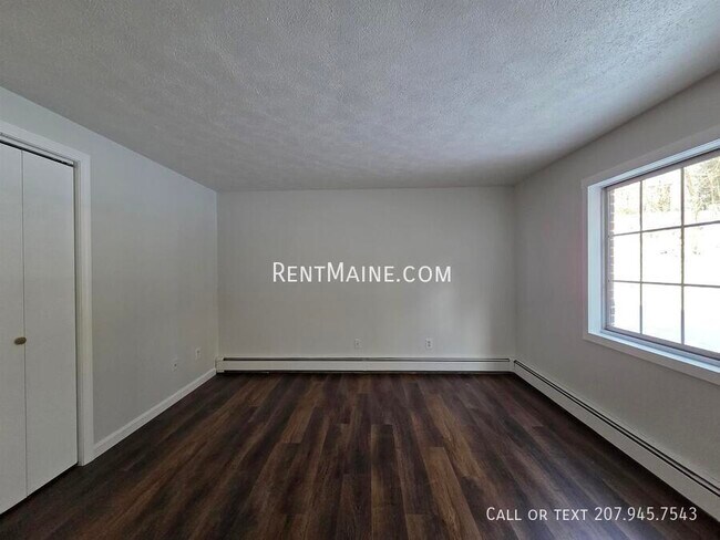 Building Photo - 20 Tall Pines Dr