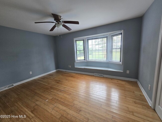 Building Photo - 5919 Sidbury Rd