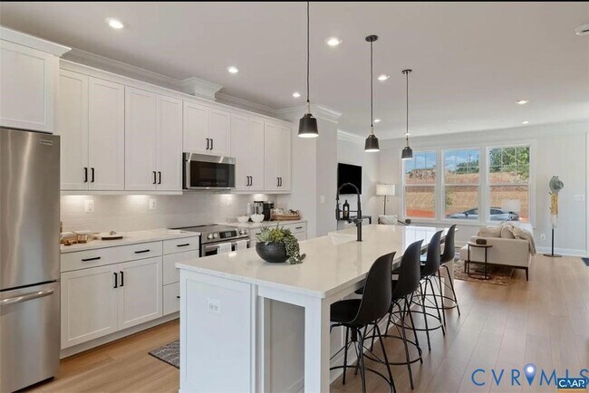 Building Photo - 805 Park Ridge Dr