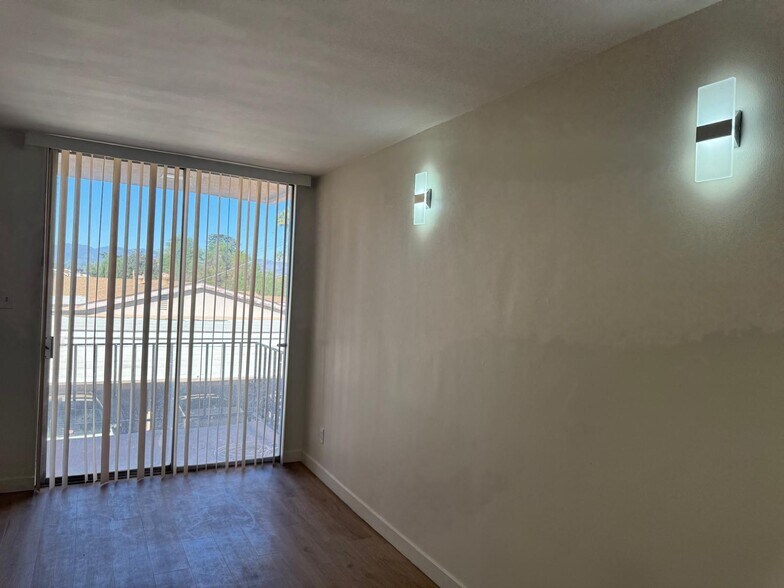 Livingroom and Balcony - 13401 Victory Blvd