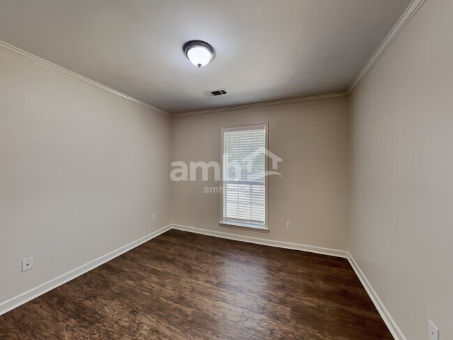 Building Photo - 6625 Laurel Valley Dr