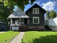 Building Photo - 207