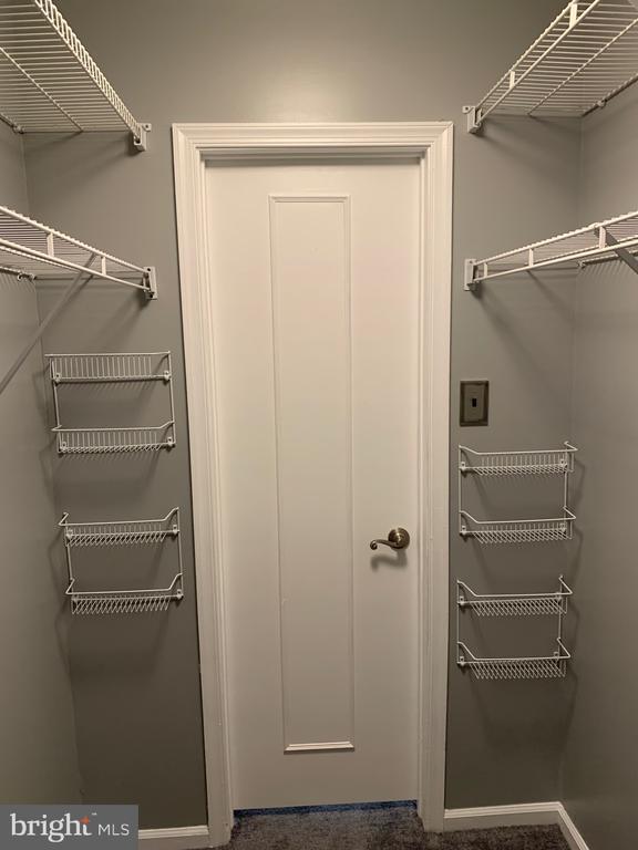 Building Photo - 809 Willings Way