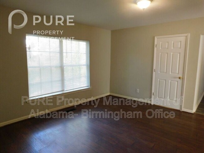 Building Photo - 5208 Highland Ave