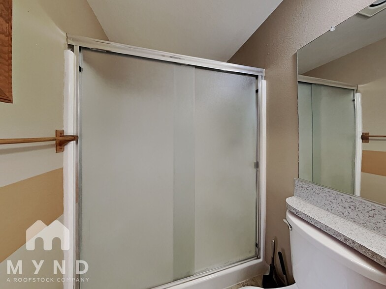 Building Photo - 7007 NE 142nd Ct