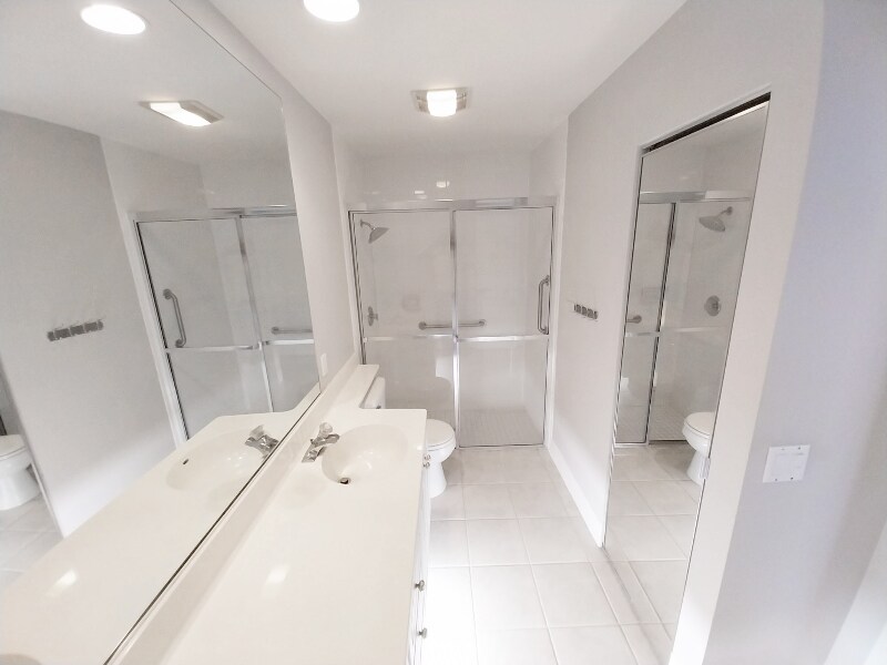 Building Photo - 5674 Eleuthera Way