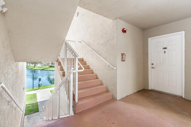 Building Photo - 2600 S University Dr