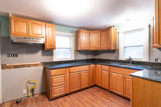 Building Photo - 104 Geissinger Ave