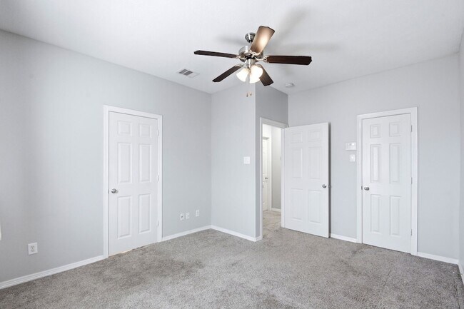 Building Photo - 930 Sterling Creek Cir