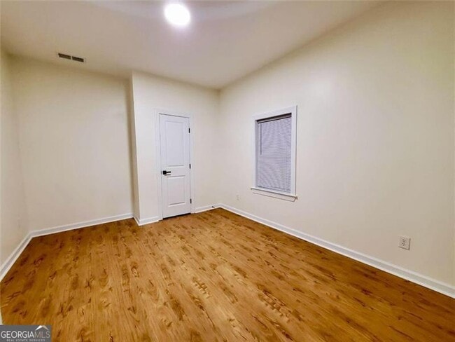 Building Photo - 1834 Walker St