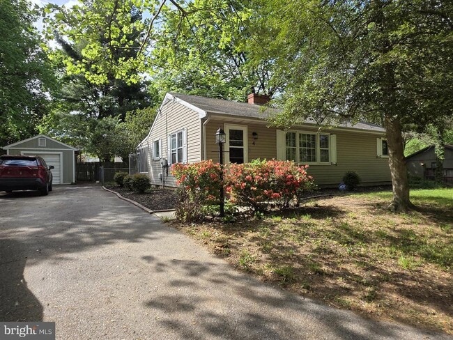 Building Photo - 4 Carolee Dr