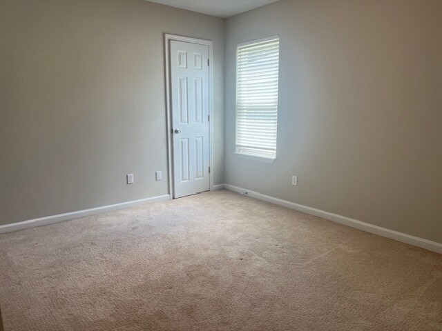 Building Photo - 705 Shannon Ridge Dr