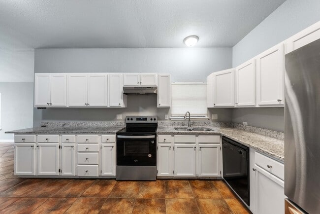Building Photo - 8778 Serene Ridge Dr