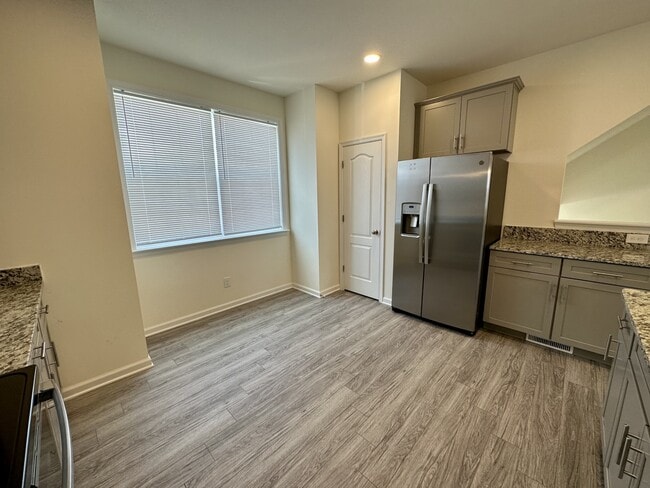 Building Photo - 137 Lexington Pl