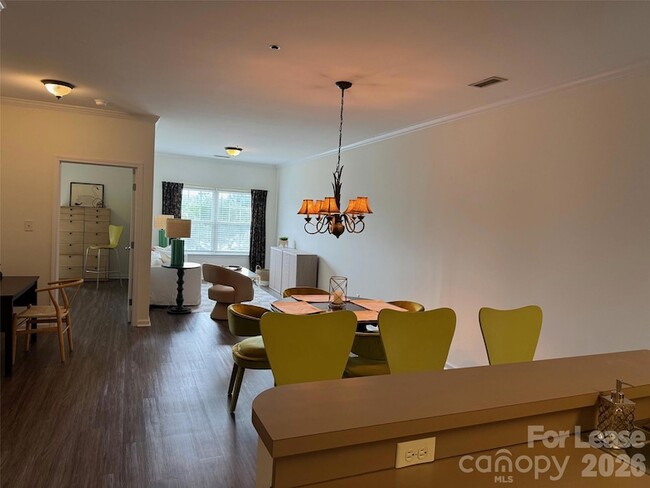 Building Photo - 1410 4th St Dr NW