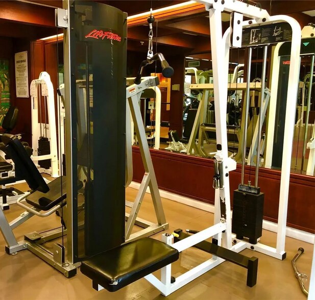 Gym - 600 NE 36th St
