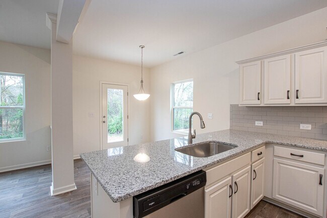 Building Photo - 14082 Clayborn St