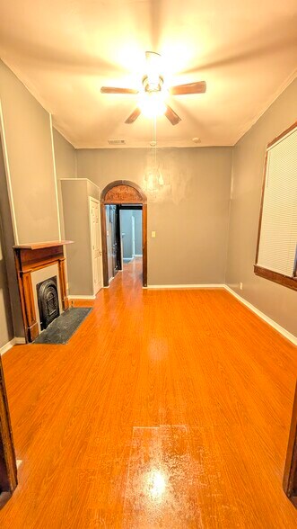 Building Photo - 3109 Milan St