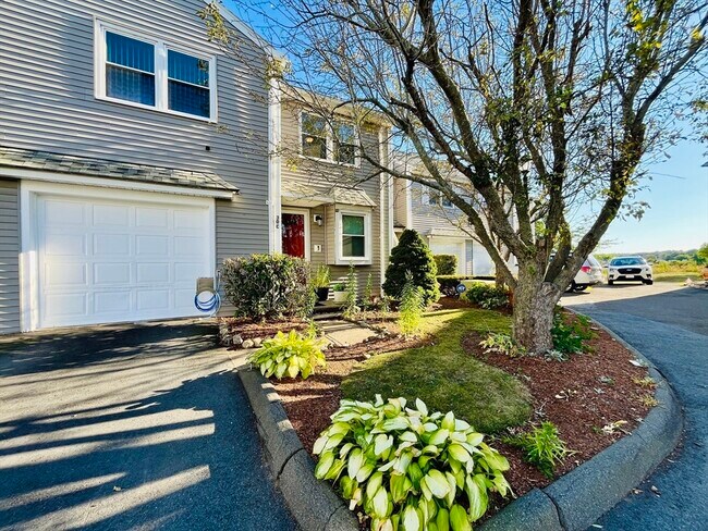 Building Photo - 30 Margin St