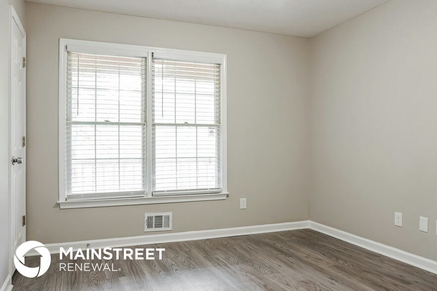 Building Photo - 122 Marion Ln