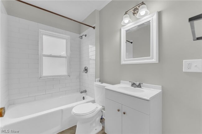 Building Photo - 3311 W 130th St