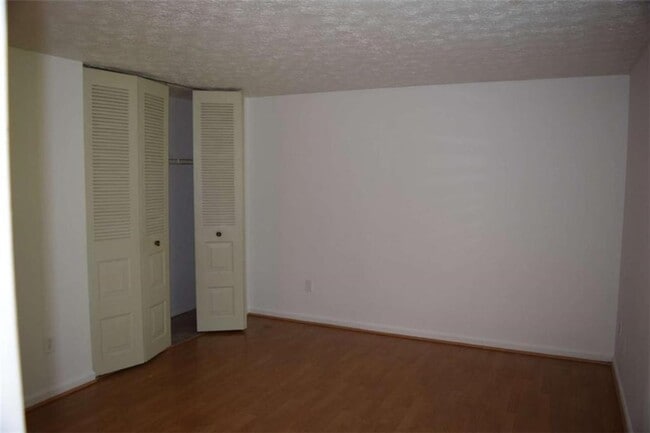 Building Photo - 2805 Pine Meadow Dr