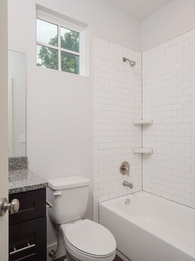 Building Photo - Thelma Lane - Luxury 3 Bedroom, 3 Bathroom House