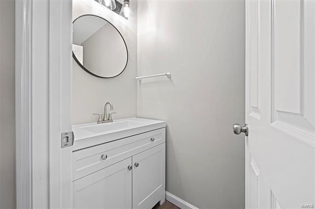 Building Photo - 655 Foxtail Dr