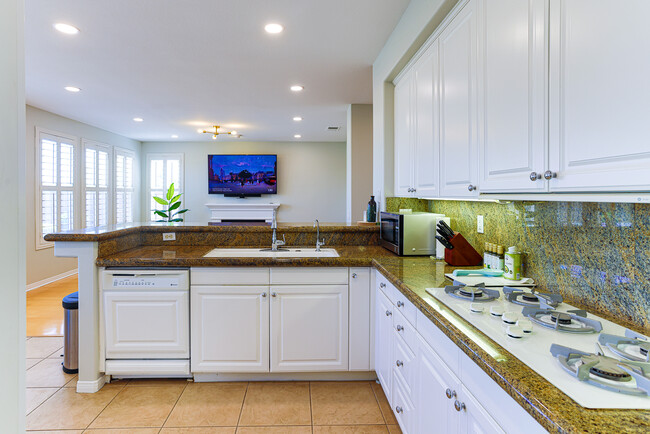 Kitchen - 2548 Tuscany Way