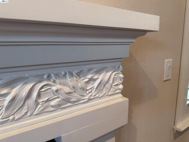 Building Photo - 7875 Kennard Ln