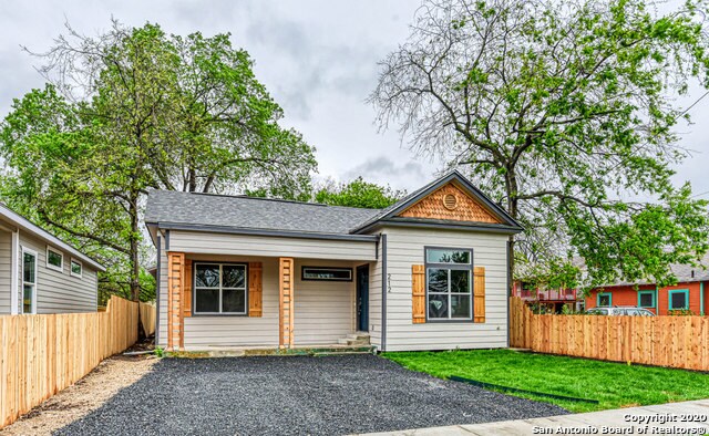 Building Photo - 212 Lowell St