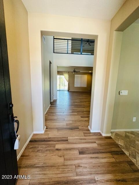 Building Photo - 9528 W Weeping Willow Rd