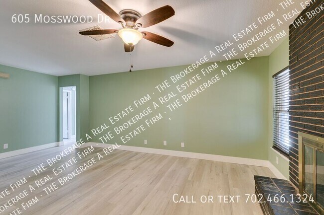 Building Photo - 605 Mosswood Dr