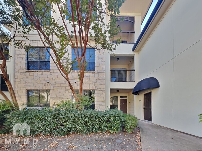 Primary Photo - 7701 Rialto Blvd