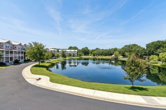 Building Photo - Cape Sound Condo