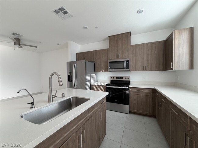 Building Photo - 5752 CRENELLATED St