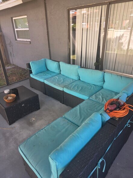 Building Photo - 10501 Lake Vista Dr