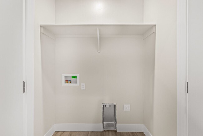 Building Photo - Stonecrest South STE 105 &amp; Unit 205