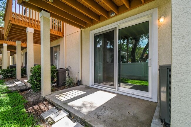 Building Photo - 3183 Bayshore Oaks Dr