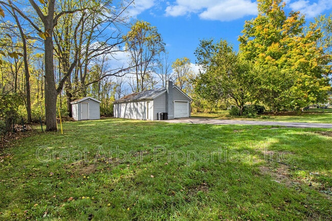 Building Photo - 1061 Centennial Ave