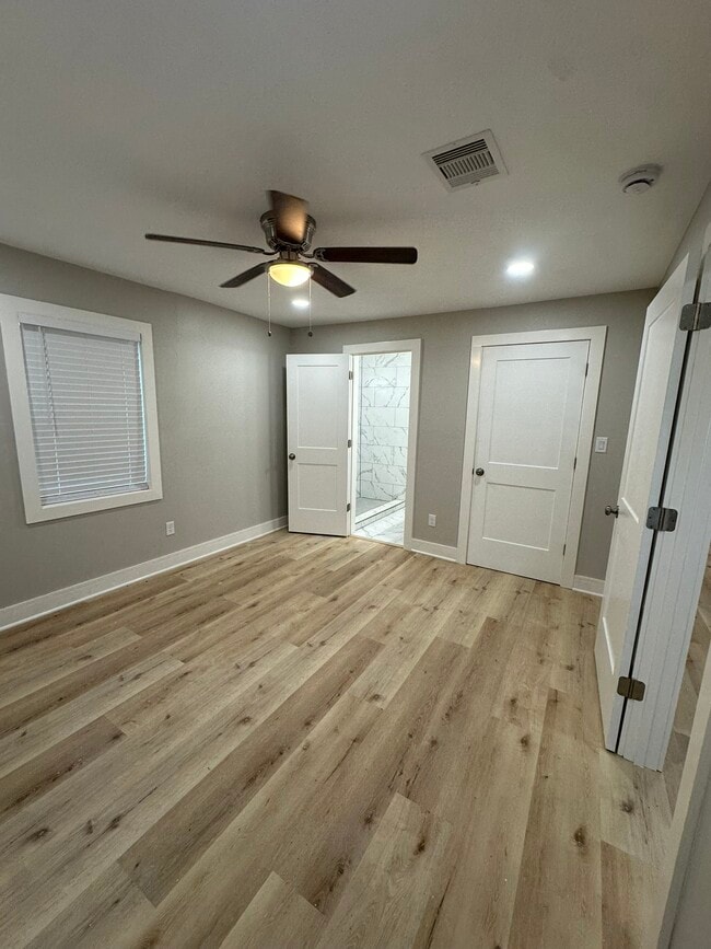 Building Photo - 8223 Wallis St