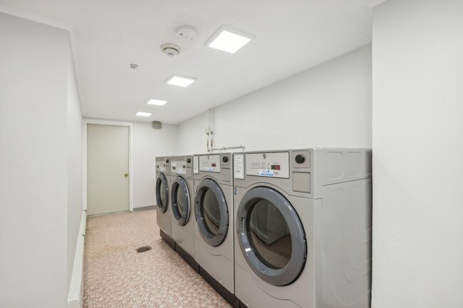 Building Photo - 210 Bergenline Ave