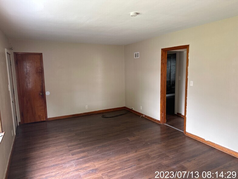 Building Photo - 4968 N 49th St