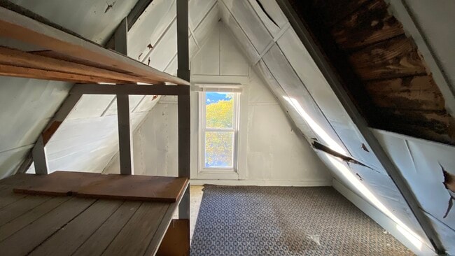 Building Photo - 401 1st Ave